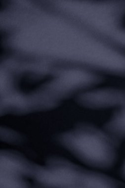 Soyut sanat, botanik gölgeler siyah arkaplan üzerine örtülmüş 