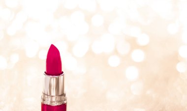 Altın Noel 'de kestane rengi ruj, Yeni Yıl ve Sevgililer Günü Da