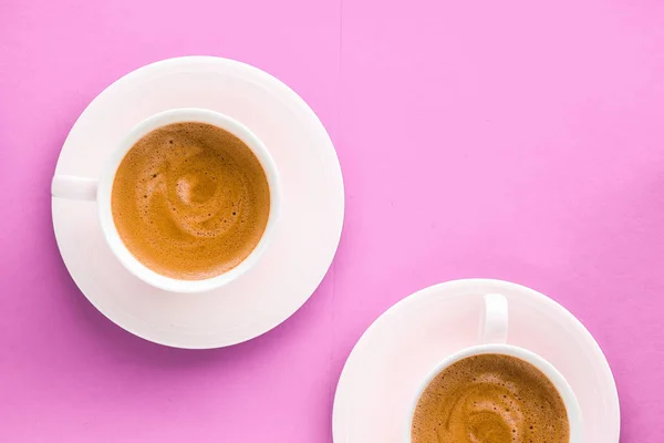 Copa de café francés caliente como bebida de desayuno, tazas planas en pin — Foto de Stock