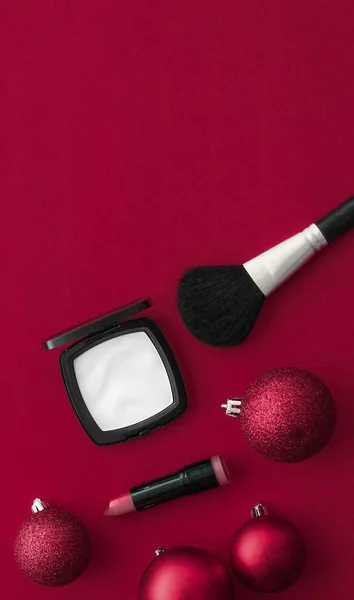 Set de produits de maquillage et cosmétiques pour la marque de beauté Christmas sal — Photo