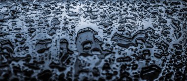 Su dokusu soyut arkaplan, su damlaları gümüş cam gibi