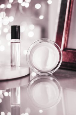 Hassas ciltler için anti-age güzellik yüz nemlendirici krem, luxur