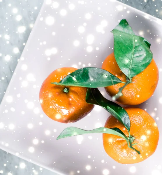 Tangerines, mandarines, clementines in winter holiday time, citr — Stock Photo, Image