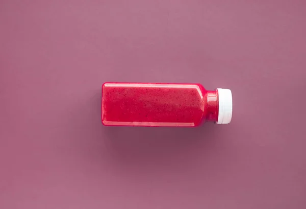 Detox superfood bottiglia di frullato di fragole per la perdita di peso pulito — Foto Stock
