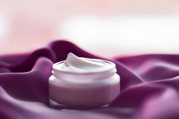 Beauty face cream moisturizer for sensitive skin, luxury spa cos