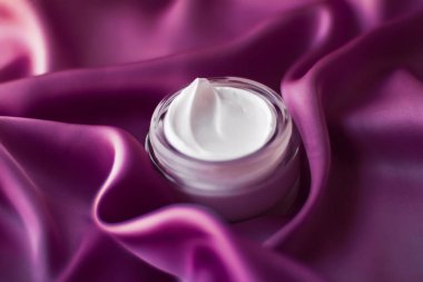 Hassas ciltler için güzellik yüz kremi nemlendirici, lüks spa cos