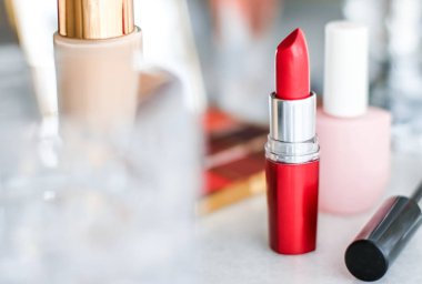 Makyaj malzemeleri makyaj malzemeleri makyaj masası, ruj, f