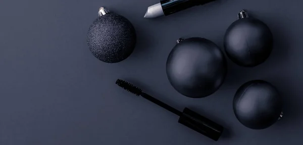 Conjunto de productos de maquillaje y cosméticos para la marca de belleza Christmas sal —  Fotos de Stock