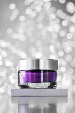 Hassas cilt için güzellik kremi, lüks kaplıca.