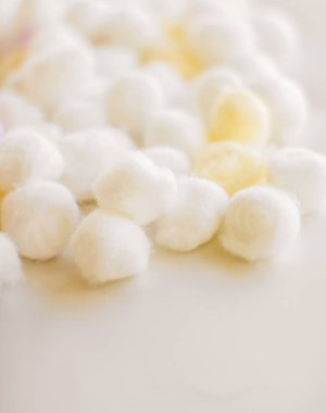 Sabah rutini için organik pamuk topları, spa cosmeti