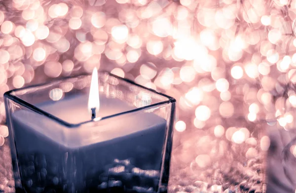 Candela aromatica blu a Natale e Capodanno glitter backgrou — Foto Stock