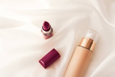 Bej tonal krem şişesi makyaj sıvısı temel ve koyu 