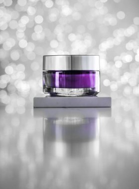 Hassas cilt için güzellik kremi, lüks kaplıca.