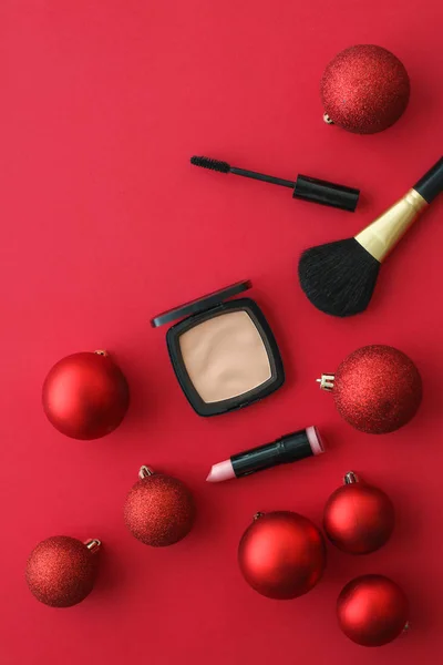 Set de produits de maquillage et cosmétiques pour la marque de beauté Christmas sal — Photo