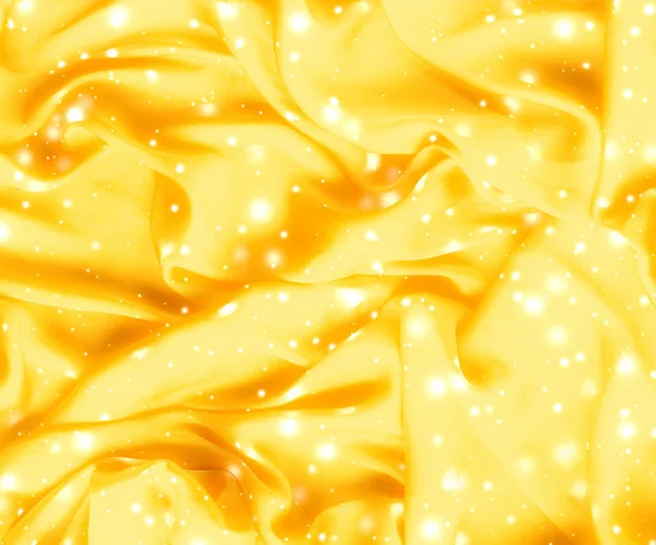 Férias mágicas dourado macio seda flatlay fundo textura com g — Fotografia de Stock