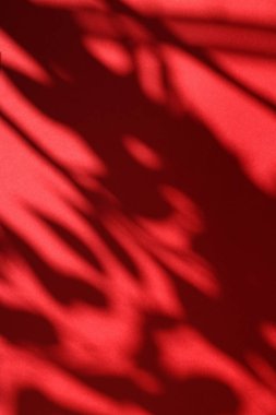 Soyut sanat, botanik gölgeler ho için kırmızı arka planda örtüşür