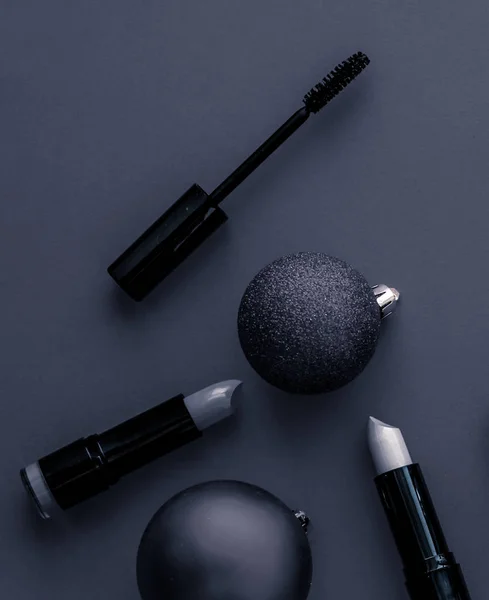 Make-up und Kosmetik-Set für die Weihnachtszeit der Beauty-Marke — Stockfoto