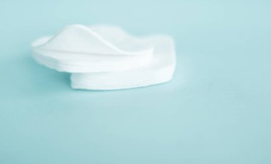 Nane arkaplan, kozmetik ve makyaj malzemelerinde organik pamuk pedleri