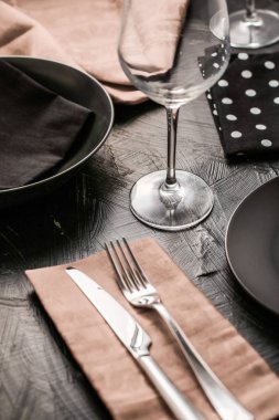 Bej peçeteli boş sofra takımı, yemek tasarım malzemesi, d