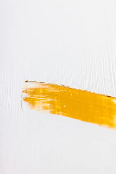 Artistico sfondo texture astratta, pennello acrilico dorato — Foto Stock