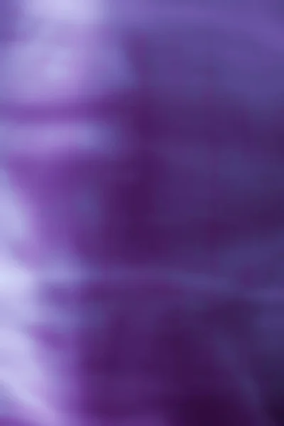 紫色抽象艺术背景，丝绸纹理和波浪线在m — 图库照片