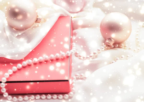 Natal mágico feriado fundo, bugigangas festivas, coral vinta — Fotografia de Stock