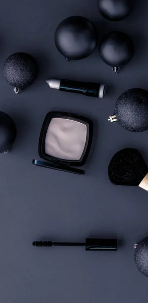 Conjunto de productos de maquillaje y cosméticos para la marca de belleza Christmas sal — Foto de Stock