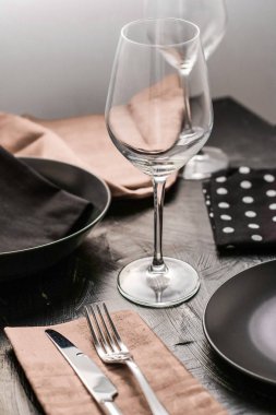 Bej peçeteli boş sofra takımı, yemek tasarım malzemesi, d