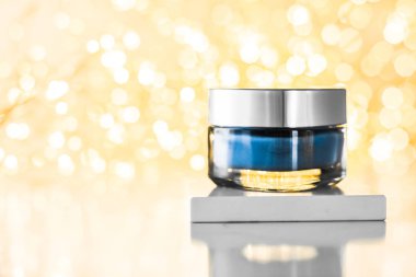 Hassas cilt için güzellik kremi, lüks kaplıca.