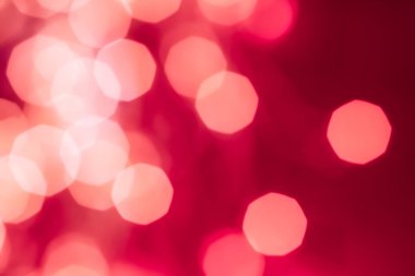 Pembe soyut arka planda göz kamaştırıcı beyaz parıltı, Chris.