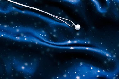 Lacivert ipek lüks beyaz altın inci kolye, tatil wint