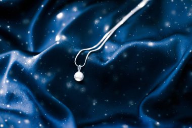 Lacivert ipek lüks beyaz altın inci kolye, tatil wint