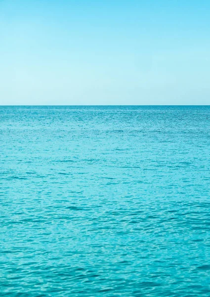 Prachtig uitzicht op een Zeekust, reis achtergrond — Stockfoto