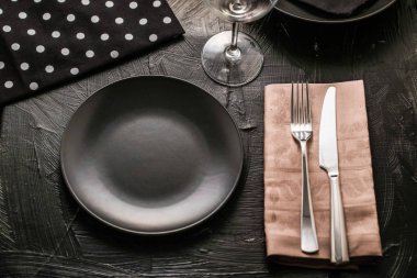 Bej peçeteli boş sofra takımı, yemek tasarım malzemesi, d