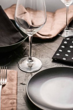 Bej peçeteli boş sofra takımı, yemek tasarım malzemesi, d