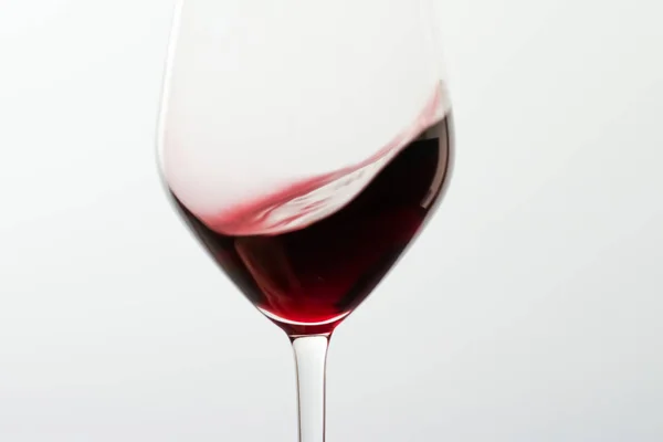 Copa de vino tinto, bebida en el evento de degustación de vacaciones de lujo — Foto de Stock