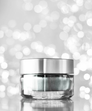 Hassas cilt için güzellik kremi, lüks kaplıca.