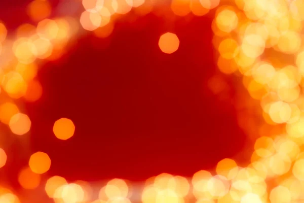 Brillo brillante dorado glamuroso sobre fondo abstracto rojo, Chris —  Fotos de Stock
