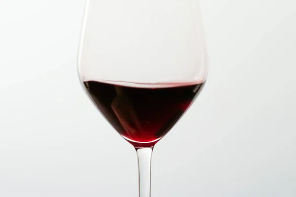 Copa de vino tinto, bebida en el evento de degustación de vacaciones de lujo — Foto de Stock