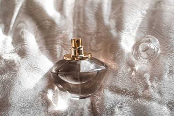 Perfume Bottle Aromatic Floral Scent Luxury Fragrance Women — Stock Photo, Image