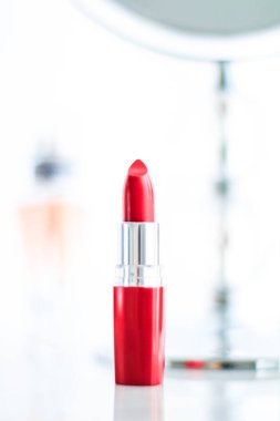 Makyaj ve kozmetik ürünleri makyaj masası, güzellik ve moda