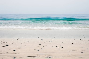 Güzel deniz ya da okyanus ufku, tropikal kumsal manzarası, yaz tatili seyahati ve tatil beldesi