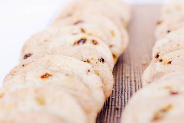 Pasta büfesi hayır etkinliği, tatlı yemek ve tatlı masasında servis edilir.