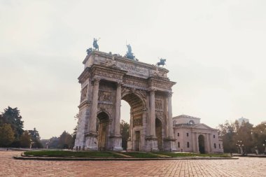 Arco della Pace, Kuzey İtalya 'nın Lombardiya bölgesinde, Milano' nun Sempione ilçesinde Barış Kemeri anlamına gelen Arco della Pace kemeri.