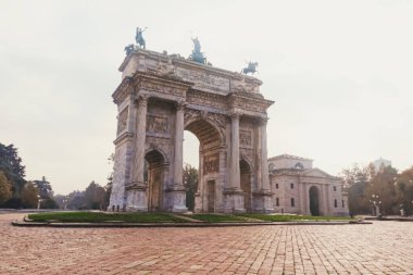 Arco della Pace, Kuzey İtalya 'nın Lombardiya bölgesinde, Milano' nun Sempione ilçesinde Barış Kemeri anlamına gelen Arco della Pace kemeri.