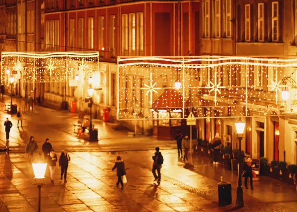 Calle en el casco antiguo de Gdansk, Polonia por la noche —  Fotos de Stock