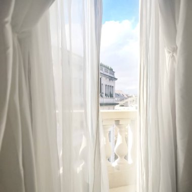 Lüks bir otelde bir odanın iç tasarımı.