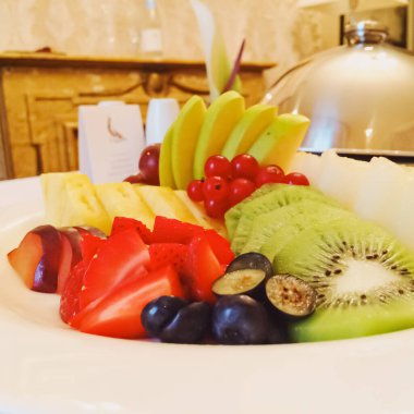 Beş yıldızlı bir otelde oda servisi.