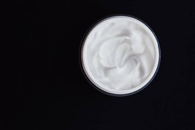 Yüz kremi nemlendirici, lüks cilt bakımı ve yaşlanma karşıtı kozmetik ürünler, minimal tasarım ve marka