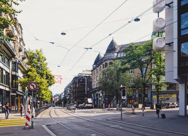 Bahnhofstrasse in Zurich, Switzerland, main downtown street in the city center — Stock Photo, Image